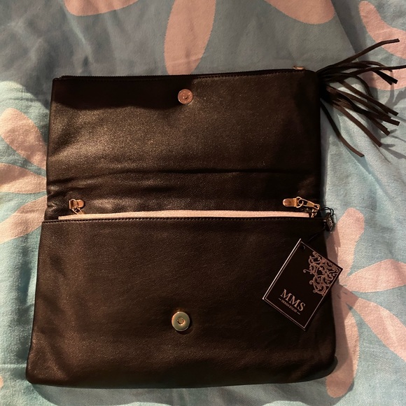 Couch - Picture 3 of 5